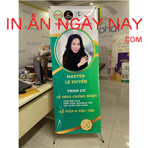 Điều gì làm cho in standee gần đây phổ biến?
